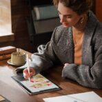 ESR - Paper-Feel (2 pack) - iPad Pro 13 (2024) - Matte Διάφανη - Image 3